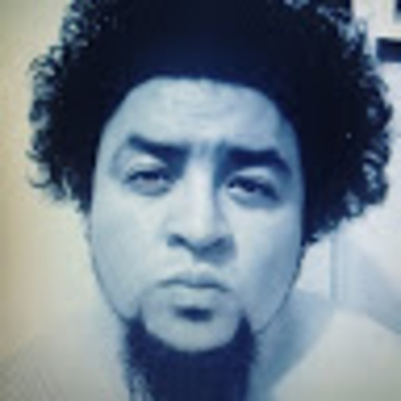 Meet your Posher, Fernando - Picture 1 of 1